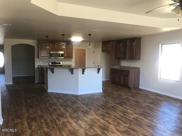 21562 Coleman Cemetery Road Moss Point, MS 39562 - Photo 11 of 25 Living Area View