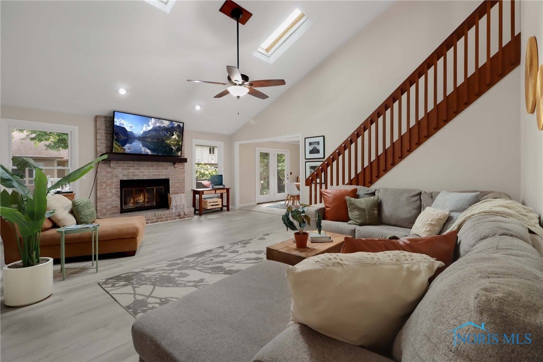 2450 Willesden Green Road Toledo, OH 43617 - Photo 13 of 47 Gallery Image 13
