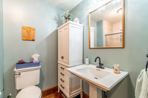 $570,000 | 3305 North 300 East, Fremont, IN 46737