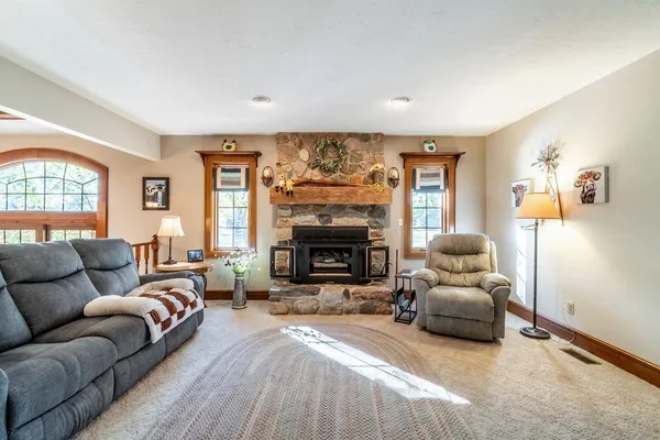 $570,000 | 3305 North 300 East, Fremont, IN 46737