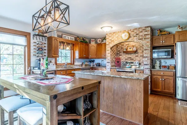 $570,000 | 3305 North 300 East, Fremont, IN 46737