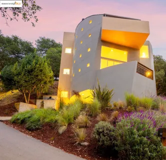 $1,395,000 | 6590 Oakwood Drive, Oakland, CA 94611