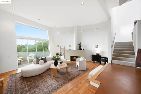 $1,395,000 | 6590 Oakwood Drive, Oakland, CA 94611