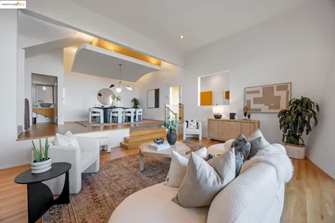 $1,395,000 | 6590 Oakwood Drive, Oakland, CA 94611