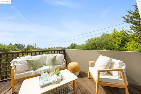 $1,395,000 | 6590 Oakwood Drive, Oakland, CA 94611