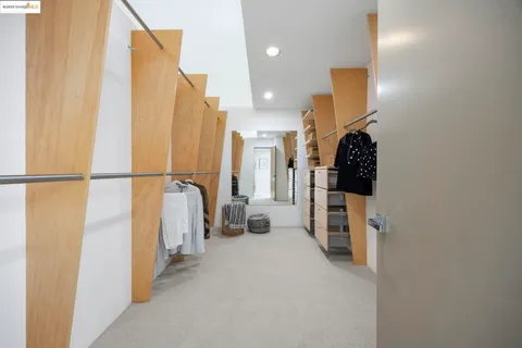 $1,395,000 | 6590 Oakwood Drive, Oakland, CA 94611