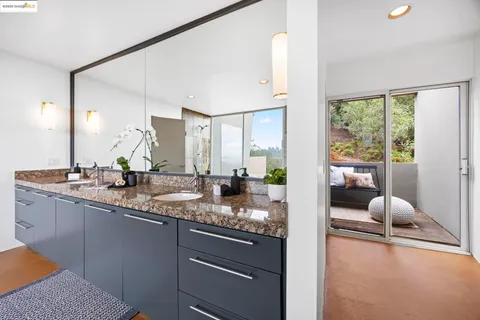 $1,395,000 | 6590 Oakwood Drive, Oakland, CA 94611