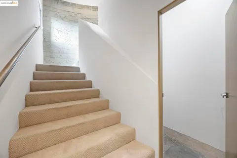 $1,395,000 | 6590 Oakwood Drive, Oakland, CA 94611