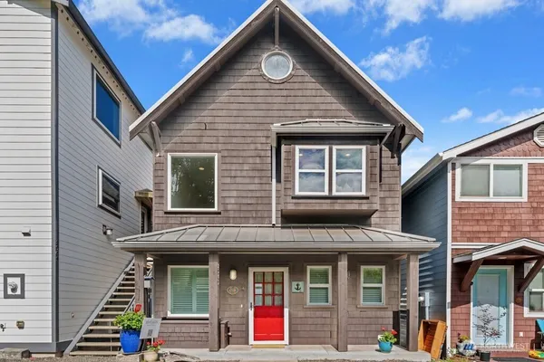 $1,100,000 | 2707 Day Island Boulevard West, University Place, WA 98466
