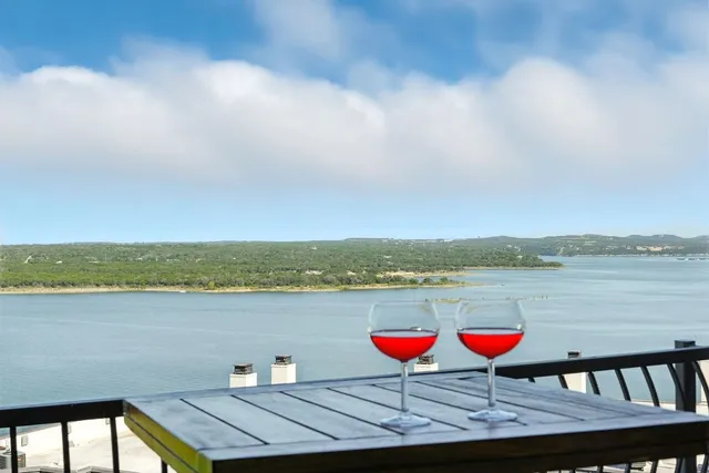 $2,700 | 2918 Ranch Road 620 North, Unit P290, Austin, TX 78734