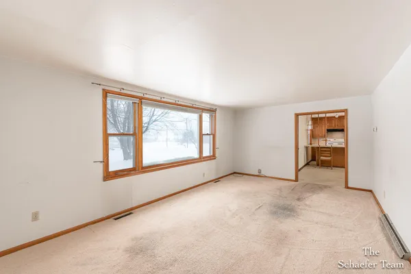 $338,000 | 4885 Gavin Lake Road Northeast, Ada, MI 49301