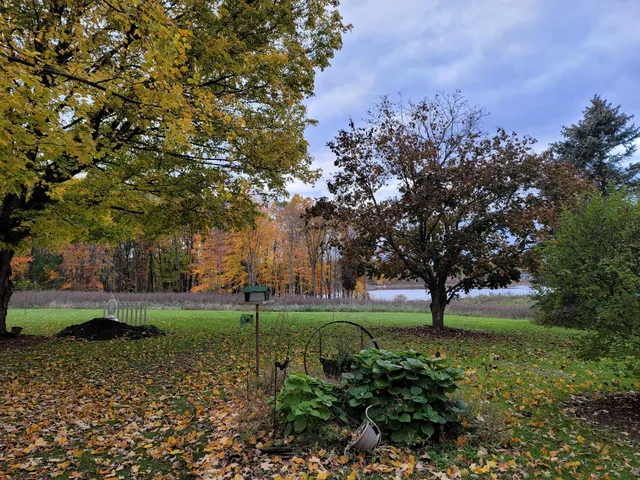 $350,000 | 4885 Gavin Lake Road Northeast, Ada, MI 49301