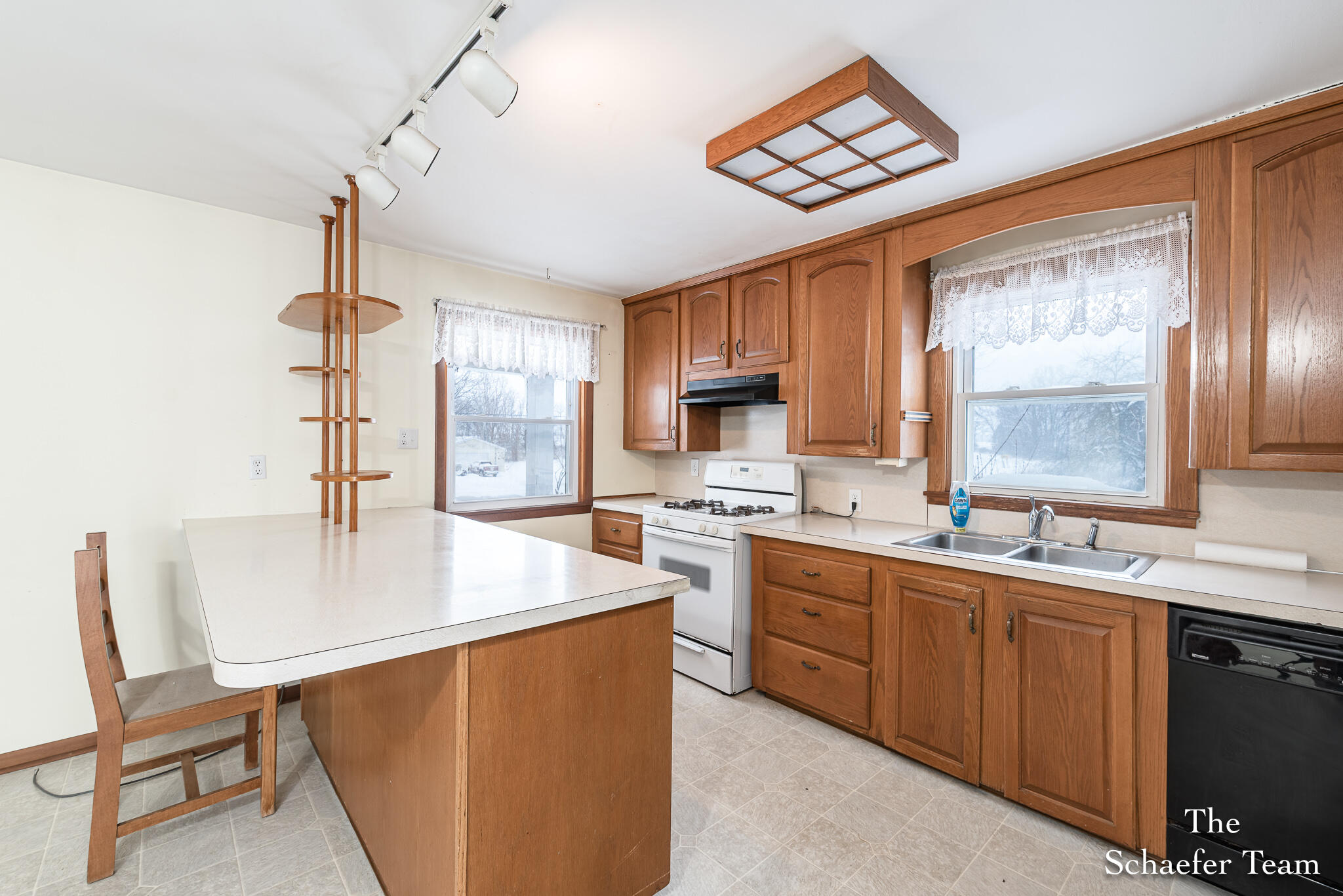 4885 Gavin Lake Road Northeast Ada, MI 49301 - Photo 8 of 32 RHPRE_260122_005