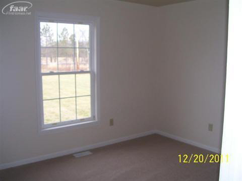 6350 East Vienna Road Clio, MI 48420 - Photo 7 of 10 20201585-6.JPG