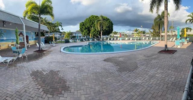 $149,000 | 3160 Lake Osborne Drive, Unit 112, Lake Worth Beach, FL 33461