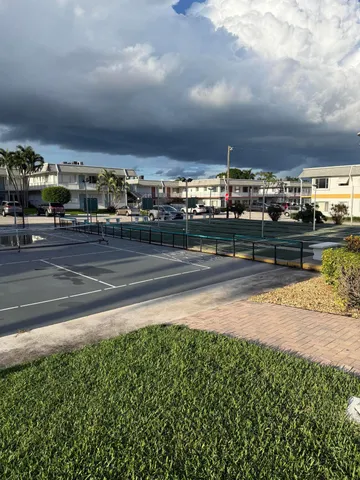 $149,000 | 3160 Lake Osborne Drive, Unit 112, Lake Worth Beach, FL 33461