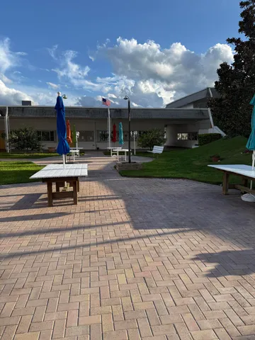 $149,000 | 3160 Lake Osborne Drive, Unit 112, Lake Worth Beach, FL 33461