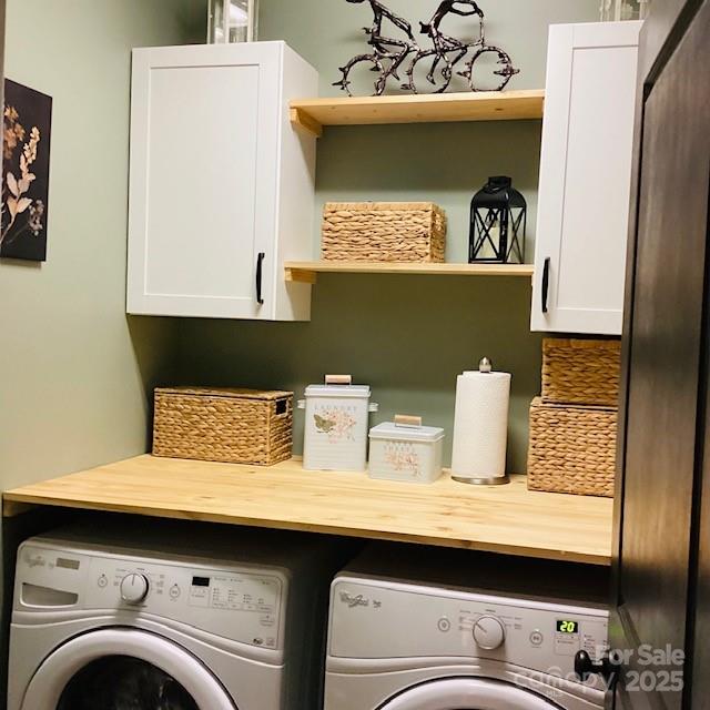 518 Pine Links Drive Tega Cay, SC 29708 - Photo 16 of 36 a bathroom with a sink and a mirror
