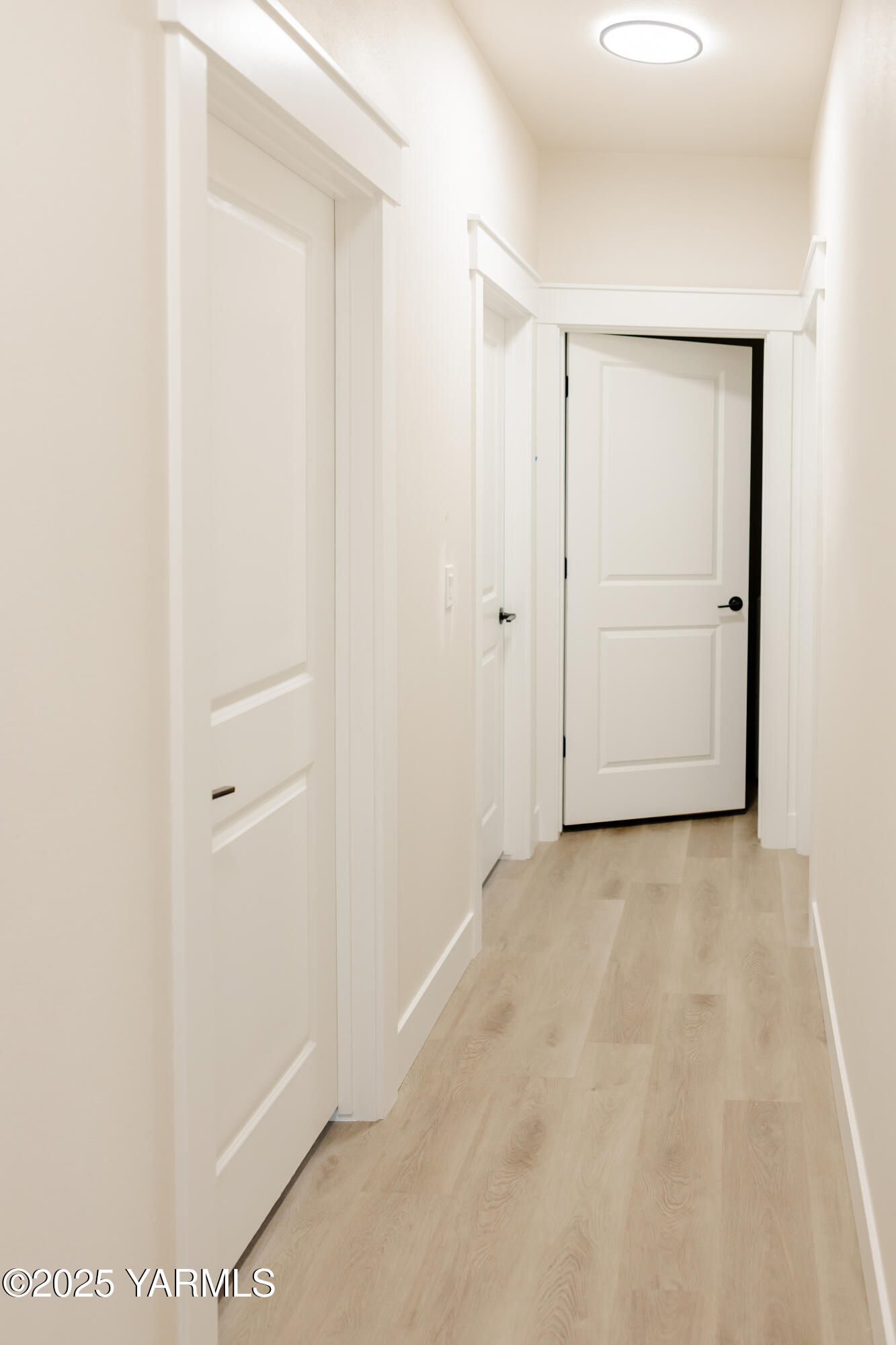 209 Victoria Street Sunnyside, WA 98944 - Photo 3 of 24 Photo Nov 01 20251103 4 06 30 AM