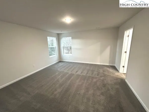 $499,900 | 5155 Mark Drive Northeast, Hickory, NC 28601