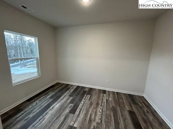 $499,900 | 5155 Mark Drive Northeast, Hickory, NC 28601
