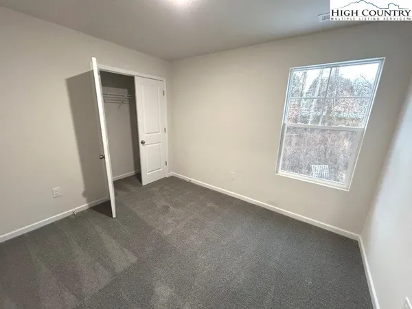$499,900 | 5155 Mark Drive Northeast, Hickory, NC 28601