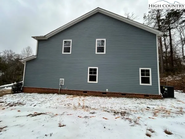 $499,900 | 5155 Mark Drive Northeast, Hickory, NC 28601