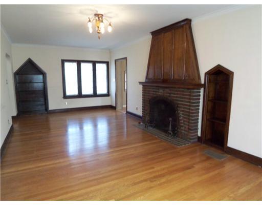 Living Room. 
