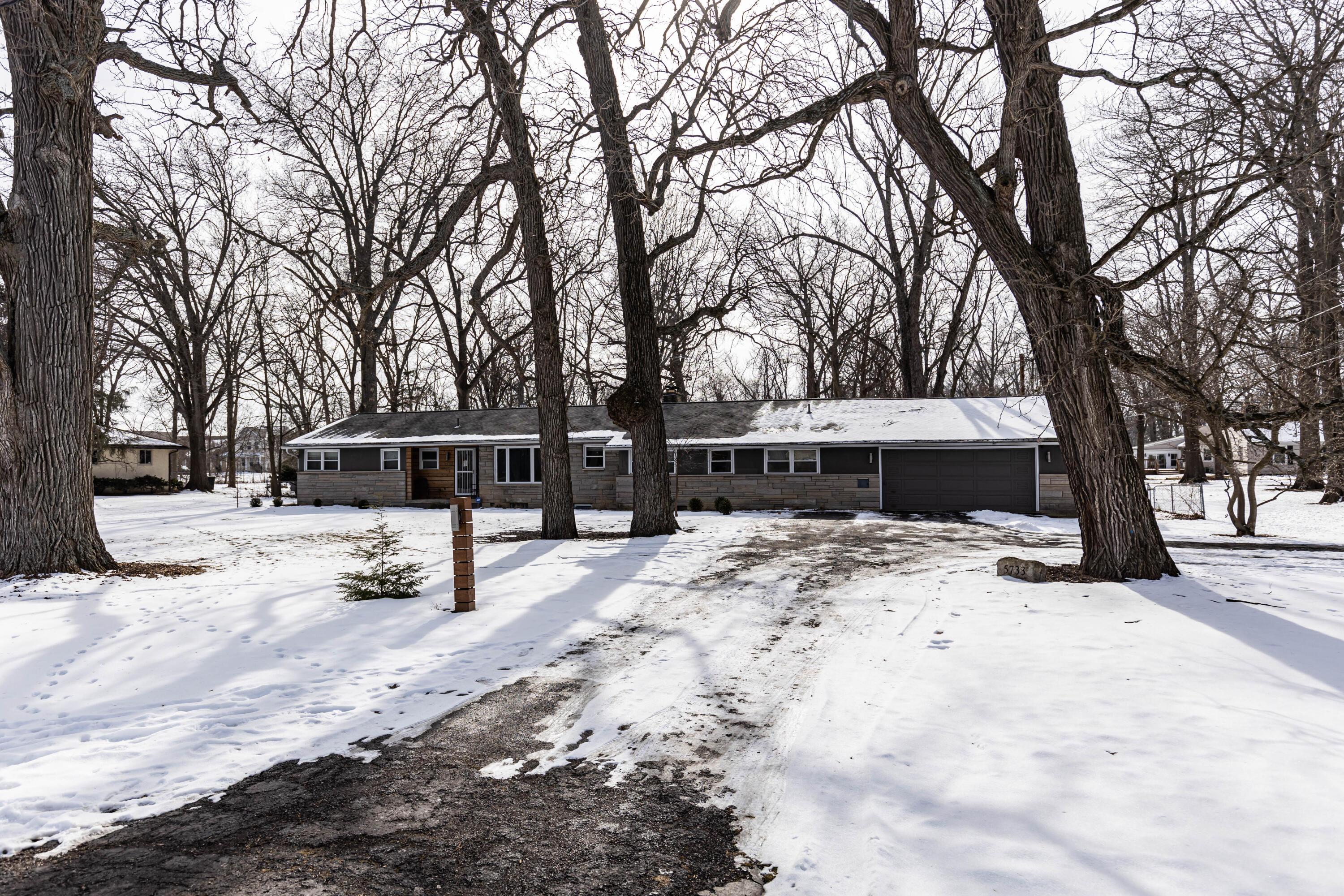 5733 Renner Road Columbus, OH 43228 - Photo 3 of 38 EXT2