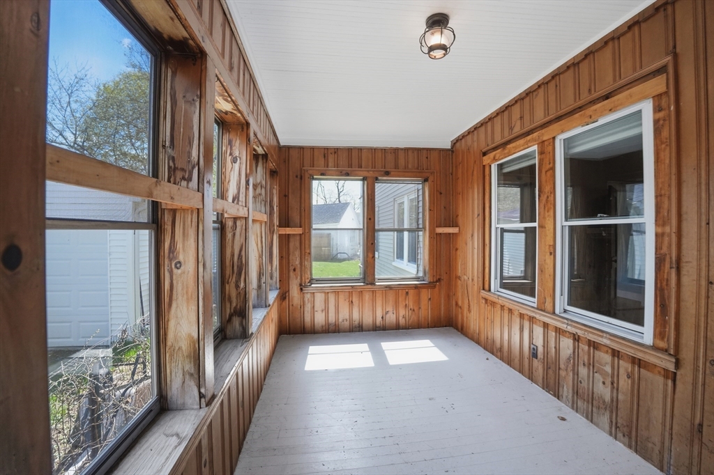 3 Boyden St Extension Webster, MA 01570 - Photo 3 of 34