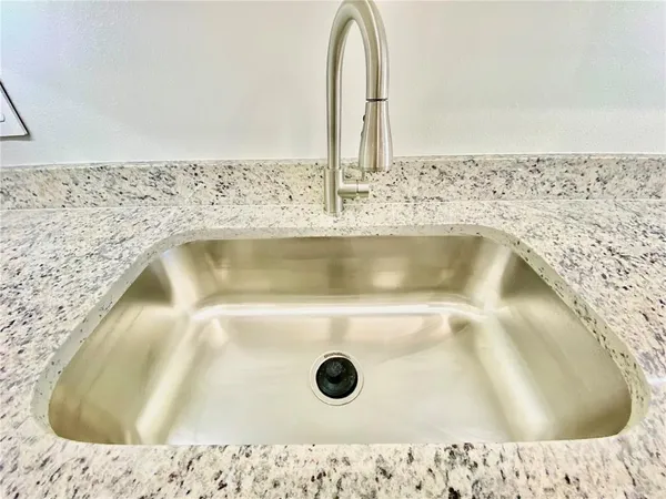 $2,400 | 10006 Massey Street, Orlando, FL 32825