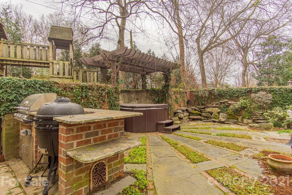 2132 Rolston Drive Charlotte, NC 28207 - Photo 43 of 48