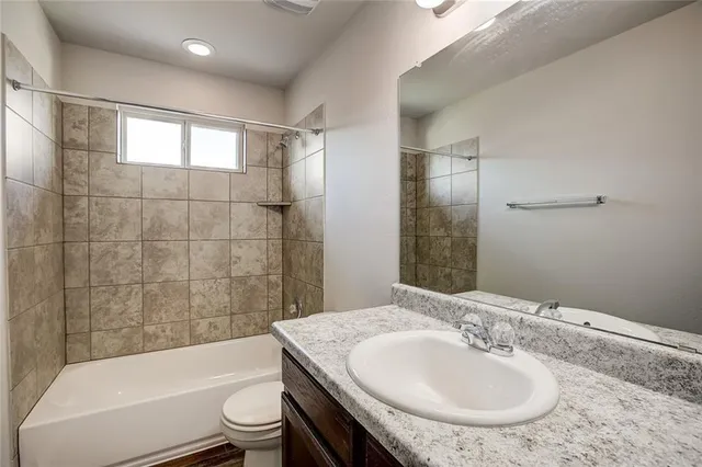 $2,150 | 162 Guemal Road, Buda, TX 78610