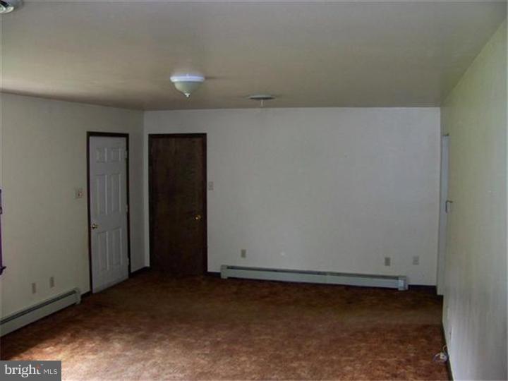 1451 Markley Road Pennsburg, PA 18073 - Photo 16 of 23 Living Room