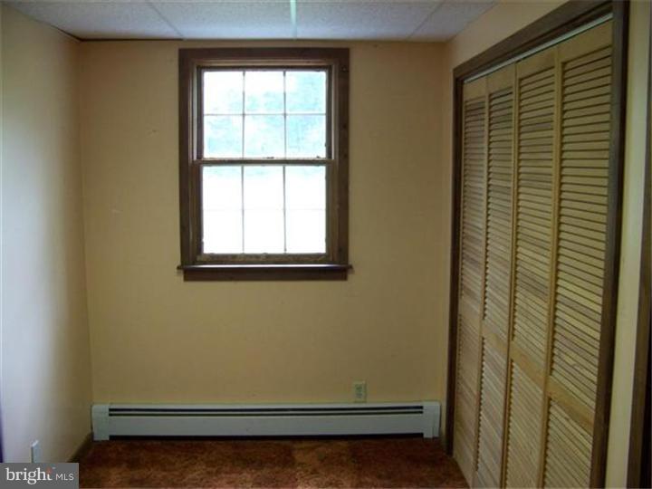 1451 Markley Road Pennsburg, PA 18073 - Photo 17 of 23 Den