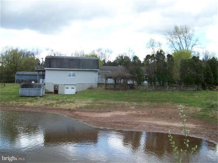 1451 Markley Road Pennsburg, PA 18073 - Photo 5 of 23 View in Back