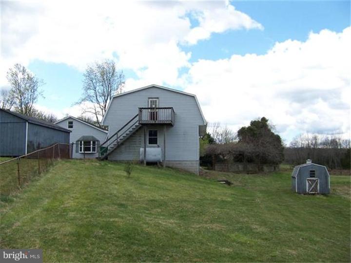 1451 Markley Road Pennsburg, PA 18073 - Photo 6 of 23 Exterior Side
