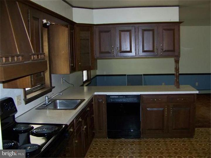 1451 Markley Road Pennsburg, PA 18073 - Photo 9 of 23 Gallery Image 9