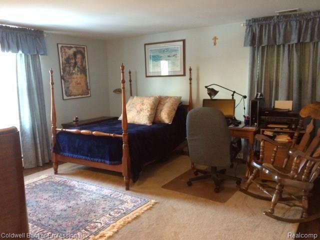 989 Canterbury Road Grosse Pointe, MI 48236 - Photo 26 of 40 16.JPG