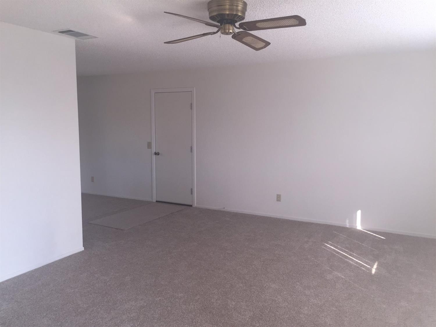 28924 Limestone Way Coarsegold, CA 93614 - Photo 2 of 7