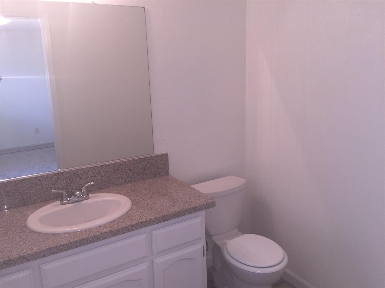 28924 Limestone Way Coarsegold, CA 93614 - Photo 5 of 7