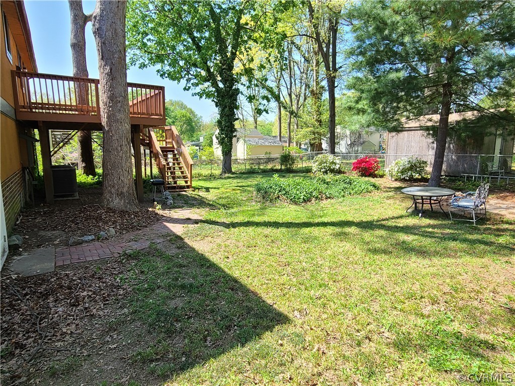 9326 Emmett Road Glen Allen, VA 23060 - Photo 29 of 29 a front view of a house with garden