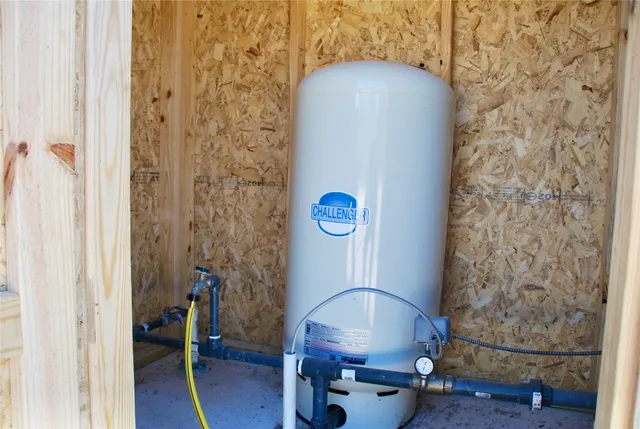 $389,000 | 1727 Davis Road, West Point, TX 78963