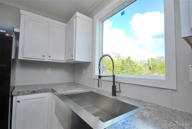 $389,000 | 1727 Davis Road, West Point, TX 78963