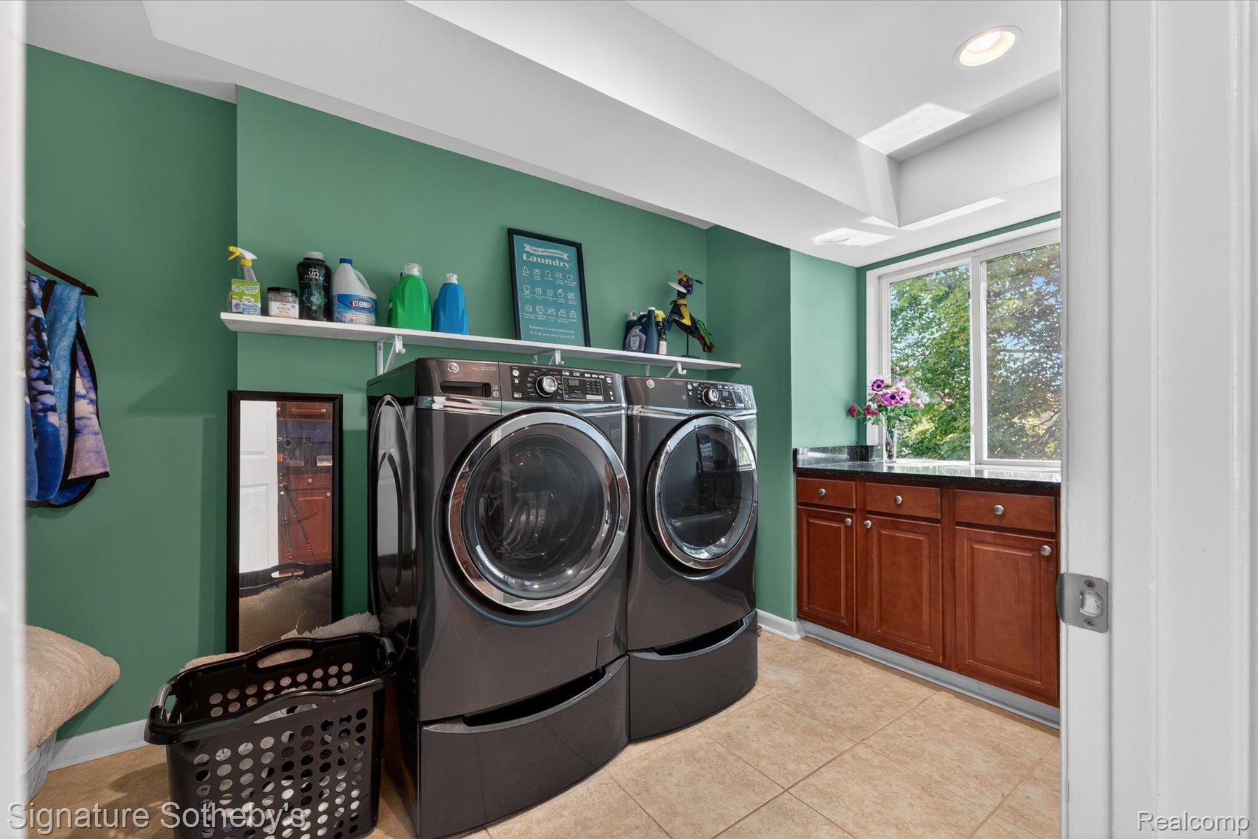 30650 Lahser Road Franklin, MI 48025 - Photo 64 of 93 063-30650-Lahser-Rd-Beverly-Hills-MI-48025-WindowStill.jpg