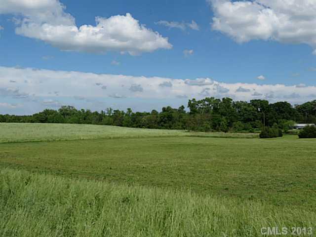 15-ac 15-ac Canal Road Catawba, SC 29704 - Photo 2 of 16 a view of an ocean and a yard