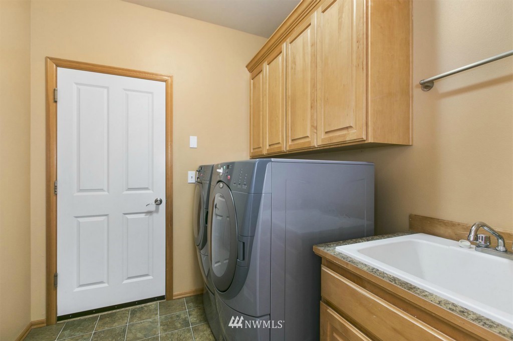 20615 38th Drive Southeast Bothell, WA 98021 - Photo 14 of 23 Gallery Image 14