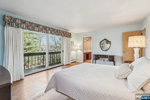 $1,395,000 | 873 Olentangy Road, Franklin Lakes, NJ 07417