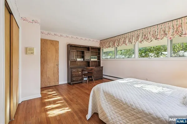 $1,395,000 | 873 Olentangy Road, Franklin Lakes, NJ 07417