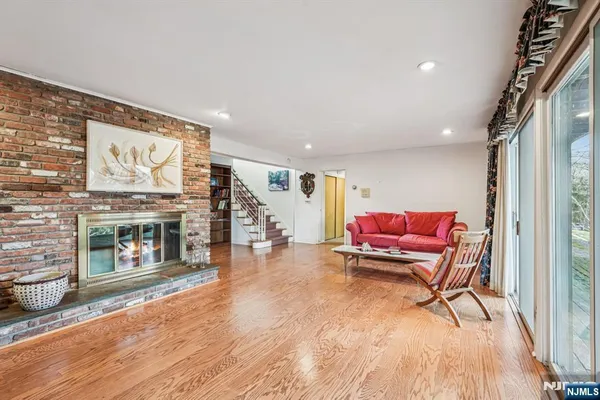 $1,395,000 | 873 Olentangy Road, Franklin Lakes, NJ 07417